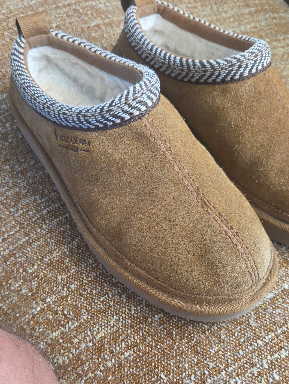 Koolaburra Womenโs Chestnut Suede Slip-On Loafers with Knit Collar